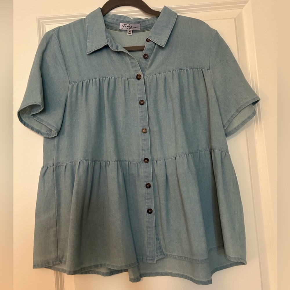 Denim shirt - size M, in great condition